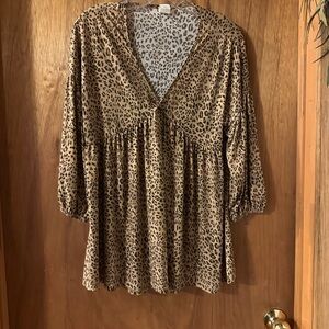 Boutique Brand leopard boho top size M.